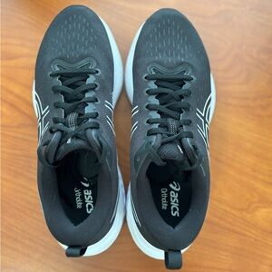 ASICS Black and White Athletic Shoes